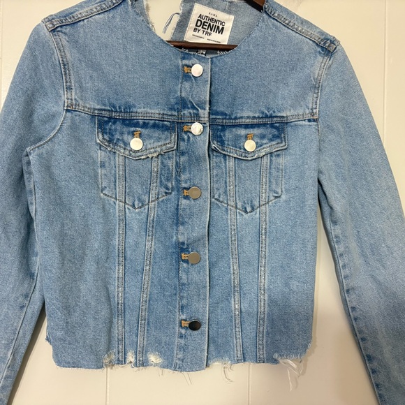 ZARA TRF Authentic Denim Destroyed Cropped Jacket Size S New - Picture 4 of 11